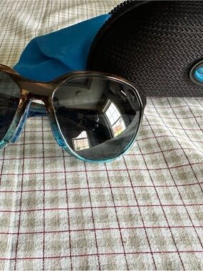 Costa women’s Mayfly sunglasses. NEW.